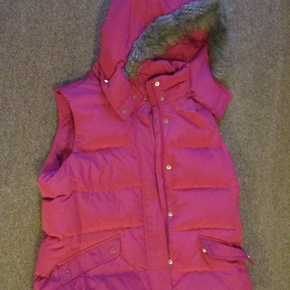 Talbot's Hot Pink Puffy Vest Woman's Size 12 Hood